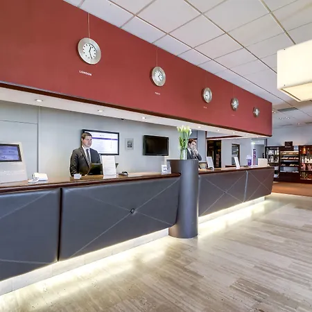 Mercure Paris Orly Aeroport מלון 4*