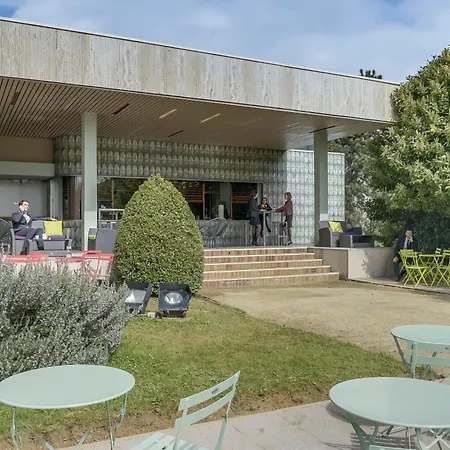 Mercure Paris Orly Aeroport Hotel 4*