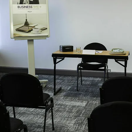 מלון Mercure Paris Orly Aeroport רונגיס
