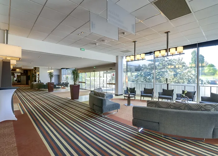 ホテル メルキュール パリ オルリー アエロポール 4*