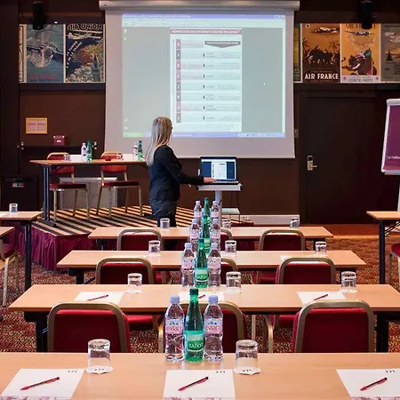 Mercure Paris Orly Aeroport Hotel 4*