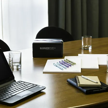 Mercure Paris Orly Aeroport Hotel 4*